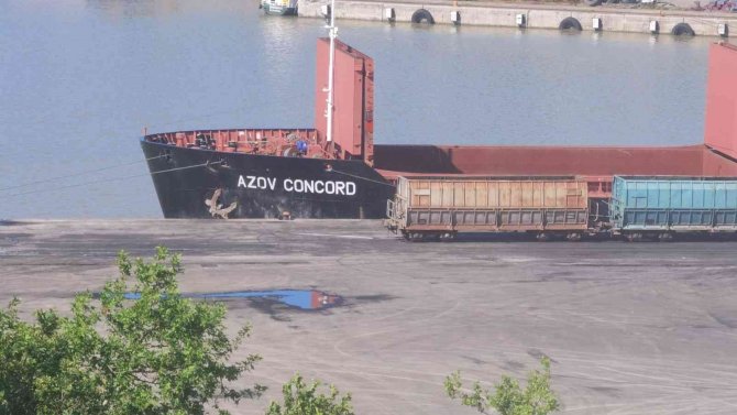 Ukrayna’da Mahsur Kalan Gemi Zonguldak Limanı’na Ulaştı