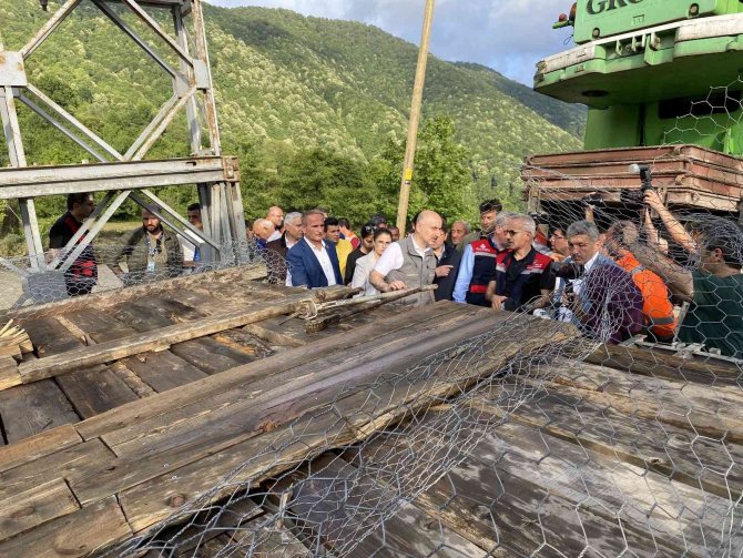 Bakan Karaismailoğlu, Sel Ve Taşkınların Yaşandığı Bartın’da
