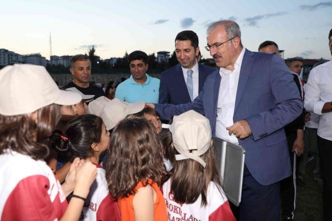 Elazığ’da Gsb Spor Okulları Açıldı