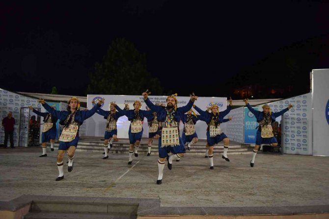 Yıldırım ‘Da ‘Erguvan Zamanı’ Coşkusu