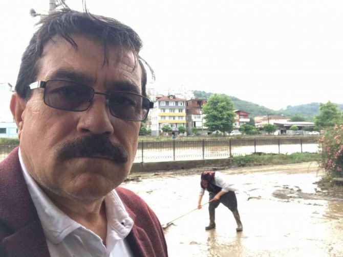 Muhtar, Alaplı Belediyesini Göreve Davet Etti