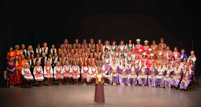 Festivalin Son Gününde Bursa Kadın Koroso Rüzgarı Esecek