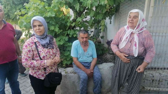 ’Çocukların Gözaltında’ Dedikleri 75 Yaşındaki Yaşlı Kadını 200 Bin Tl Dolandırdılar