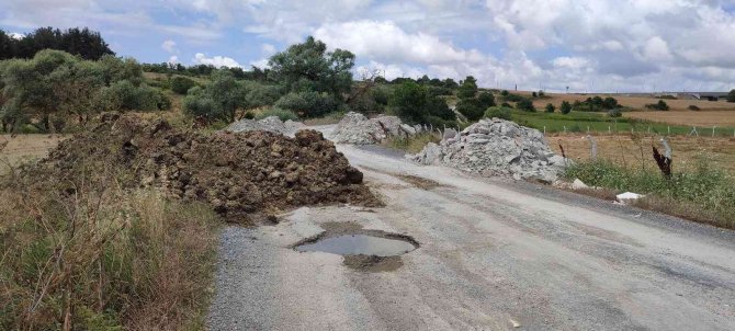Otoyol Bağlantı Yolu Kaçak Hafriyat Nedeni İle Kapandı