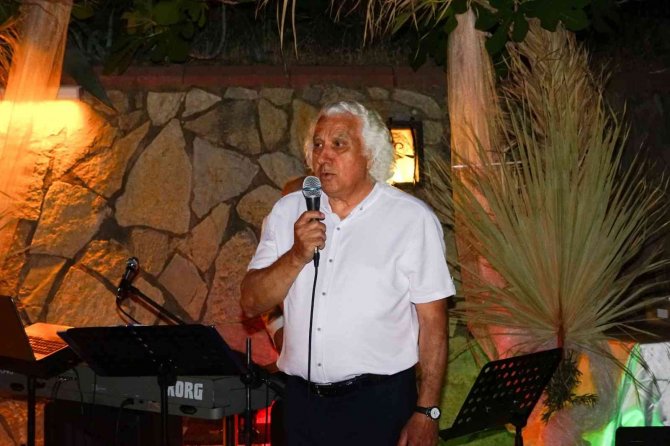 Prof Dr. Abdullah Soykan Turizmcilere ’İ̇da Madra Jeopark’ Çalışmaları Hakkında Bilgi Verdi