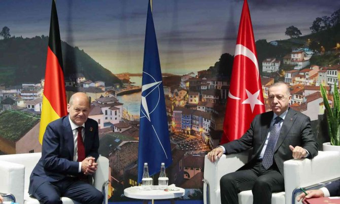 Cumhurbaşkanı Erdoğan, Almanya Başbakanı Scholz İle Görüştü