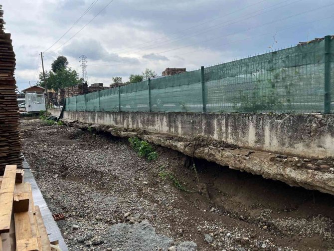 80 Milyon Dolarlık Yatırımı Sel Vurdu