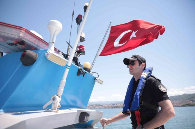 Dünya Ticaretine Yön Veren Körfezin Güvenliği Onlara Emanet