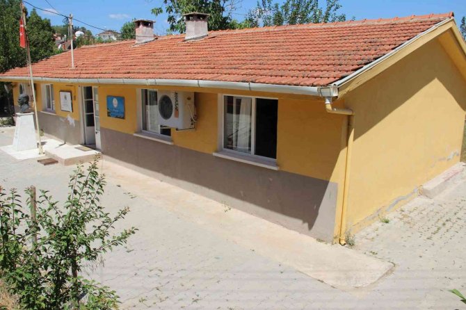 Öğrencilerine İstismardan Aldığı Ceza Yargıtay’da Bozulan Emekli Öğretmen Yeniden Hakim Karşısında