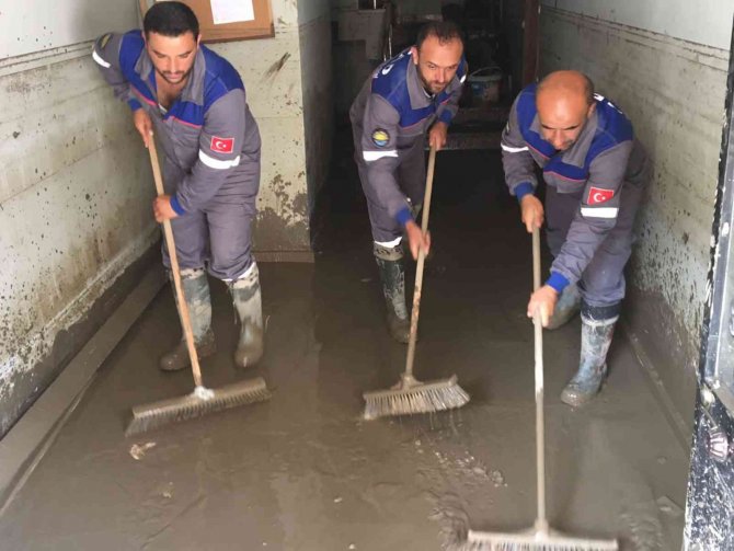 Çınarcık’tan Kastamonu’ya Destek Ekibi