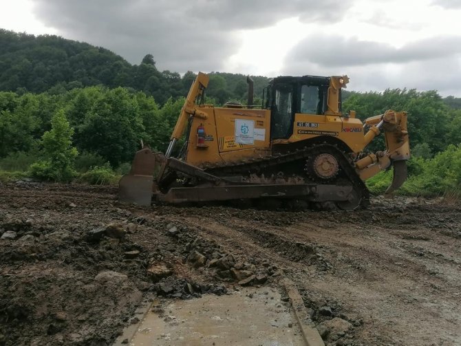 Büyükşehir Yol Bakımı Timi Düzce’de