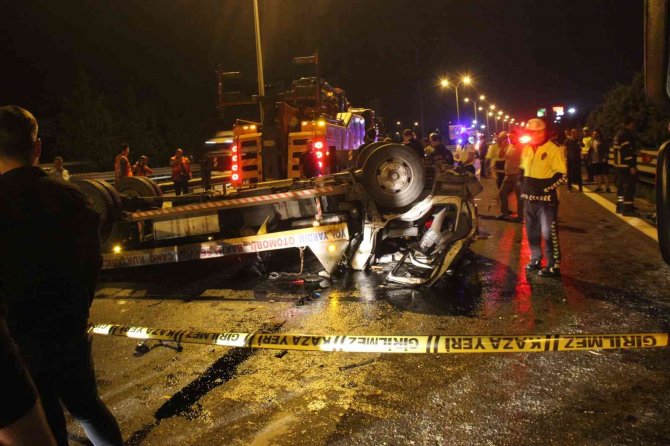 Tem Otoyolunda Feci Kaza: 1 Kişi Öldü, 2 Kişi Yaralandı