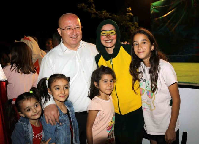 Menteşe Belediye Tiyatrosu Yaz Oyunlarına Başladı