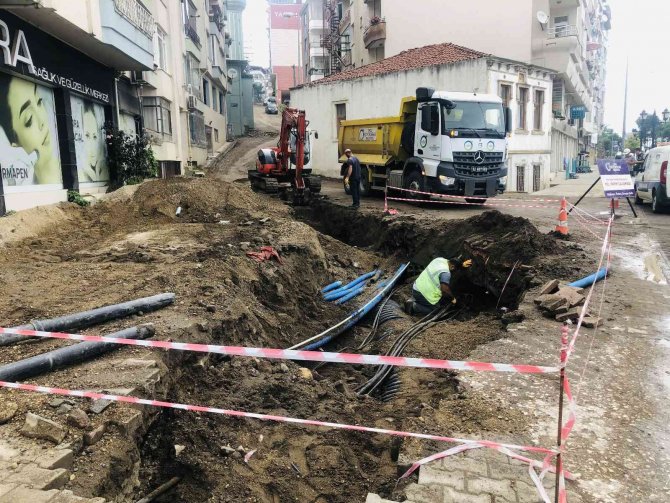 Yol Çalışmasında Doğalgaz Borusu Patladı