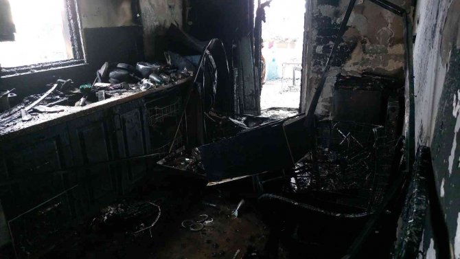 Samsun’da Ev Yangını: Yangın Sonunda Evdeki Kediyi Sağ Bulunca Büyük Sevinç Yaşadılar