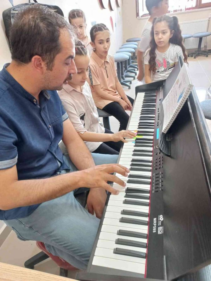 Silopi Final Okullarında Yaz Okulları Coşkusu