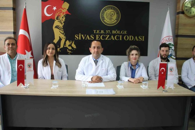 Eren “Her 2 Eczaneden Birisi Kapanma Tehlikesinde”