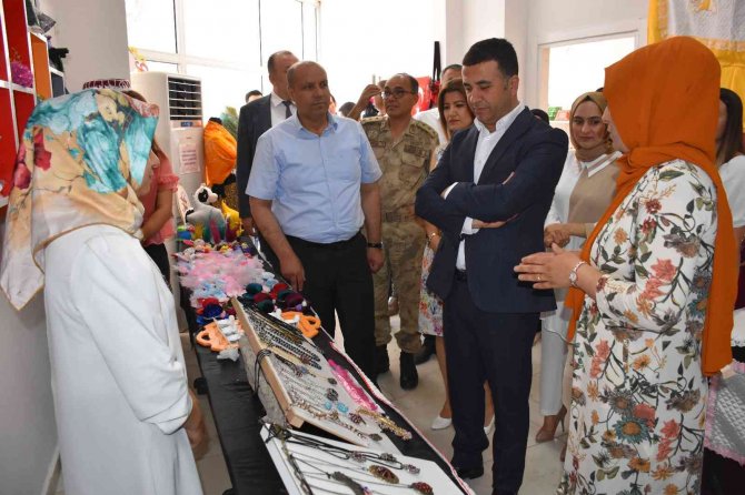 Siverek’te Yöresel Bez Bebekler Sergilendi