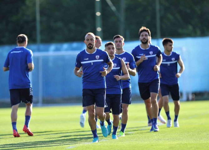 Ufuk Kahraman: “Hedefimiz Play-off’un Üstüne Çıkmak”