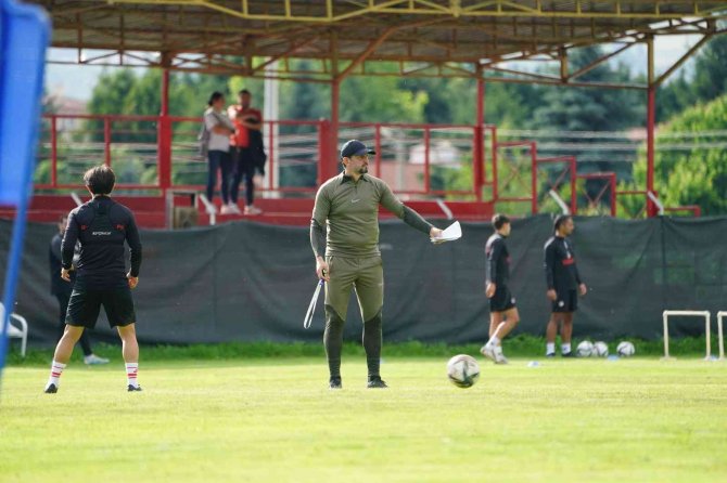 Gaziantep Fk, Bolu Kampında Sezona Hazırlanıyor