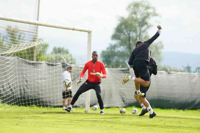 Gaziantep Fk, Bolu Kampında Sezona Hazırlanıyor