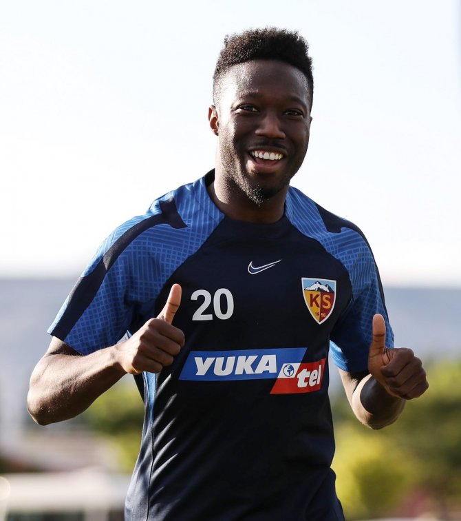 Kayserispor Antrenmanlarını Sürdürüyor