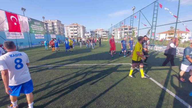 Tekirdağ’da Belediye Birimleri Arası Futbol Turnuvası Başladı