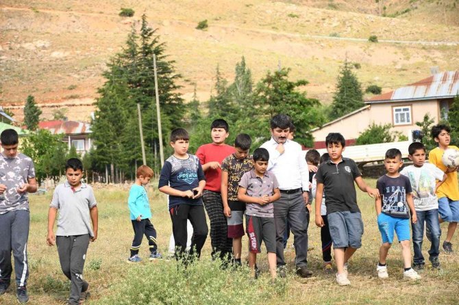 Tufanbeyli’de Çocuklar İstedi, Başkan Çalışma Başlattı