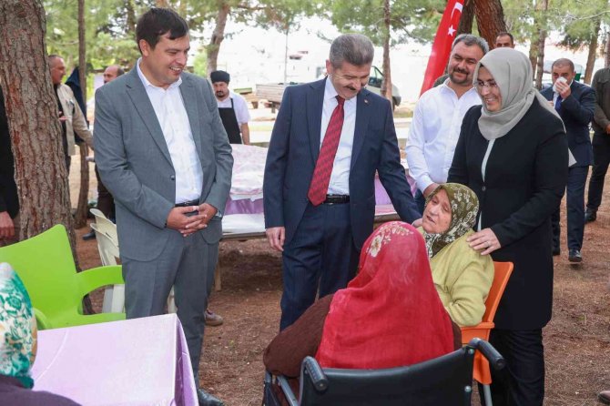 Ata Tohumları Atalarımızın Ellerinden Toprakla Buluştu