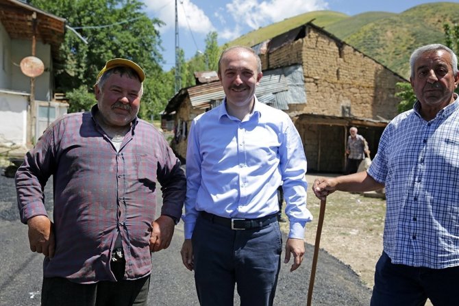 Heybetepe’de Köy İçi Yollar Tarihinde İlk Kez Asfaltla Kaplandı