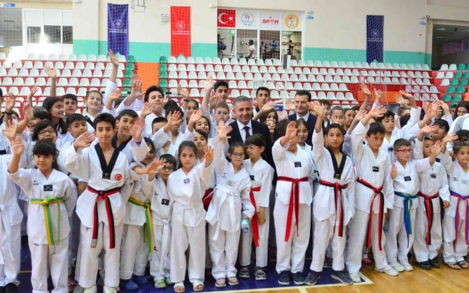 Vali Mete Buhara: "Çocuklarımız, Sportif Aktivitelerle Dolu Dolu Yaz Tatili Geçirsin"