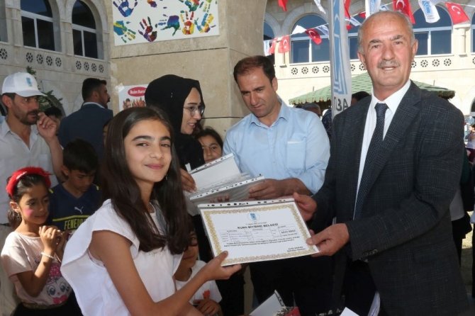 Tuşba’da Yılsonu Sergi Ve Sertifika Töreni