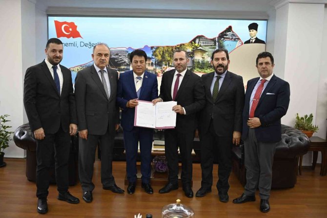 Yalova’da Halk Kütüphanesi Binası Protokolü İmzalandı