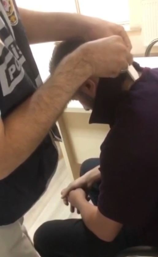Polisi Bile Şaşırtan Kopya Düzeneği