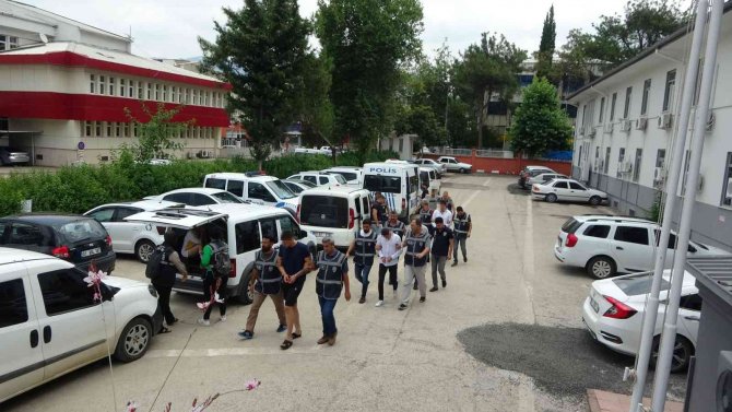 Sahte "İddaa" Kuponuyla Dolandırıcılık Yapan 9 Şüpheli Adliyeye Sevk Edildi