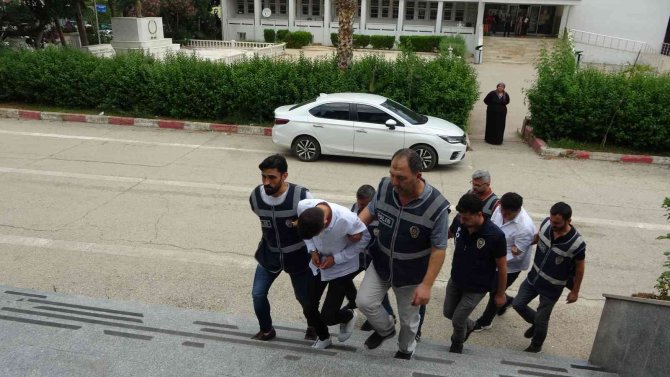 Sahte "İddaa" Kuponuyla Dolandırıcılık Yapan 9 Şüpheli Adliyeye Sevk Edildi