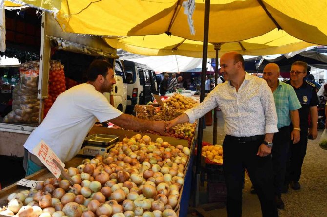 Başkan Oral, Pazar Esnafıyla Buluştu