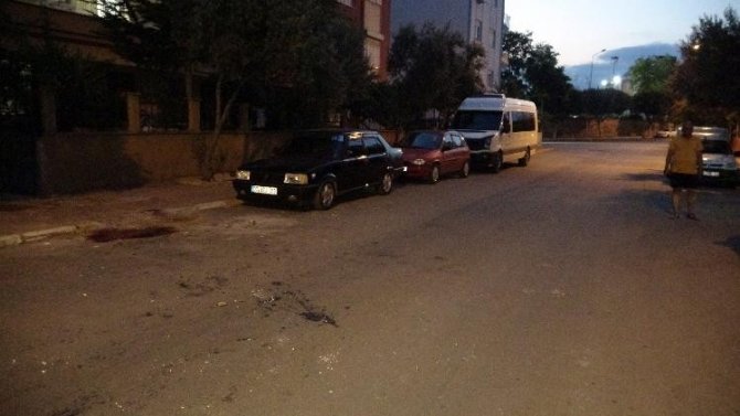 Sokak Ortasında Kadını Boğazından Bıçaklayan Şüpheli Yakalandı