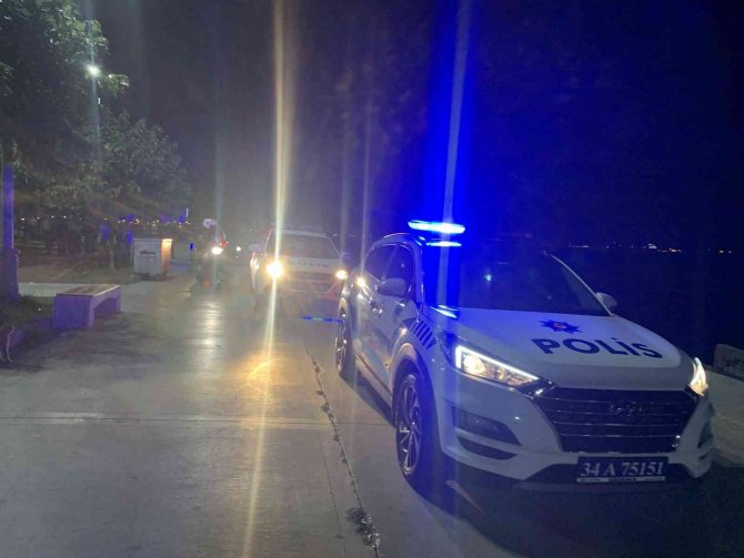 Bakırköy’de Polis Ekiplerinden Sıkı Denetim