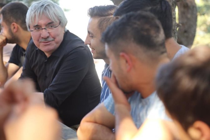 Başkan Cengiz Gönüllere Dokunuyor