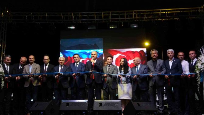 Batman’da Azerbaycan İle Türkiye’nin Kardeşliğini Simgeleyen Karabağ Parkı Açıldı