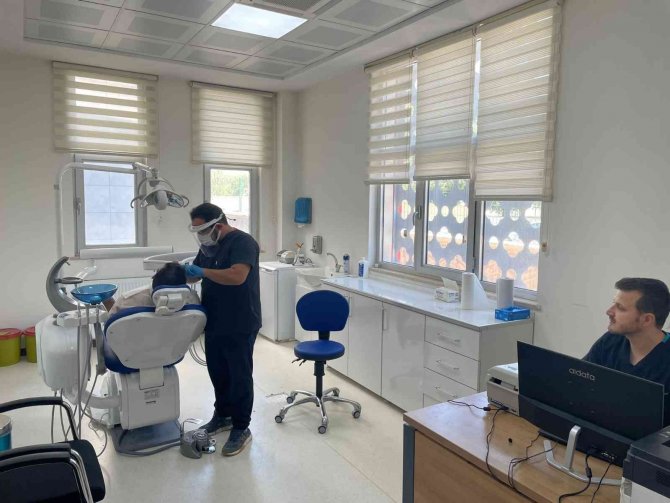 Batman’da Yapımı Tamamlanan Ağız Ve Diş Merkezi Hizmete Açıldı