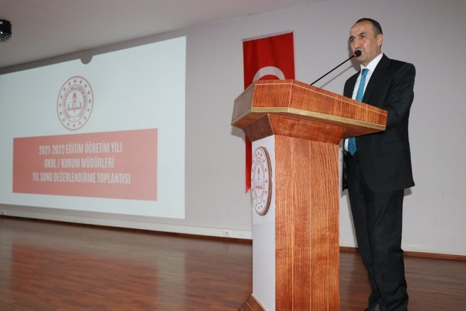 Bingöl’de Okul Müdürleriyle Değerlendirme Toplantısı Yapıldı