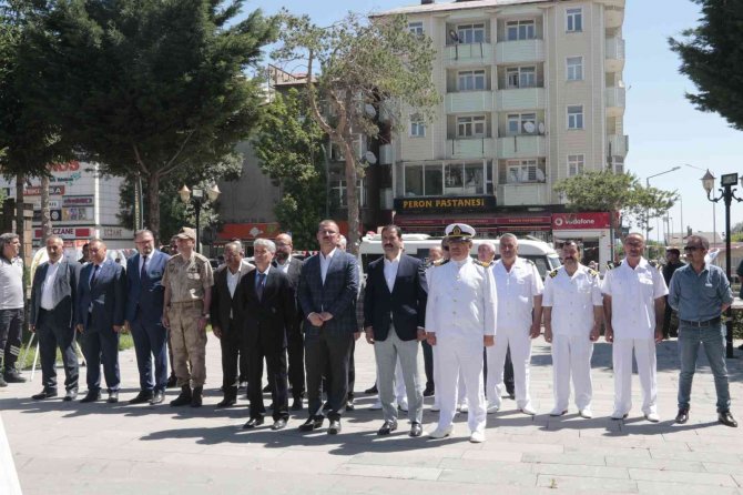 Tatvan’da Kabotaj Bayramı Törenle Kutlandı
