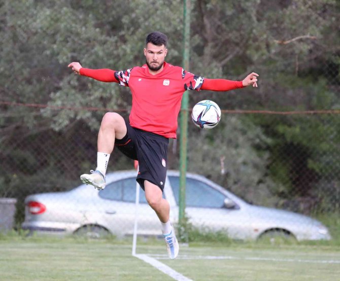 Sivasspor Günü Çift İdmanla Tamamladı