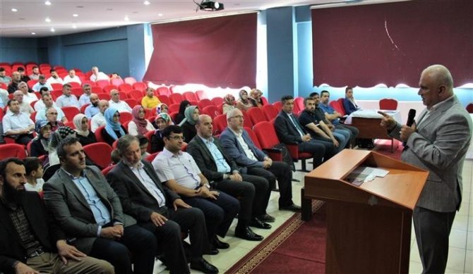 Din Görevlileri Ve Öğrenciler Bilgilendirilmeye Devam Ediliyor