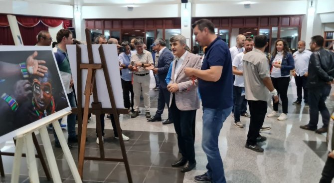 Dpü’de İki Fotoğraf Sergisi Birden