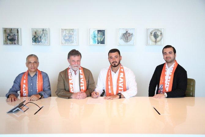 Eczacıbaşı Altyapısına İki Yeni İsim