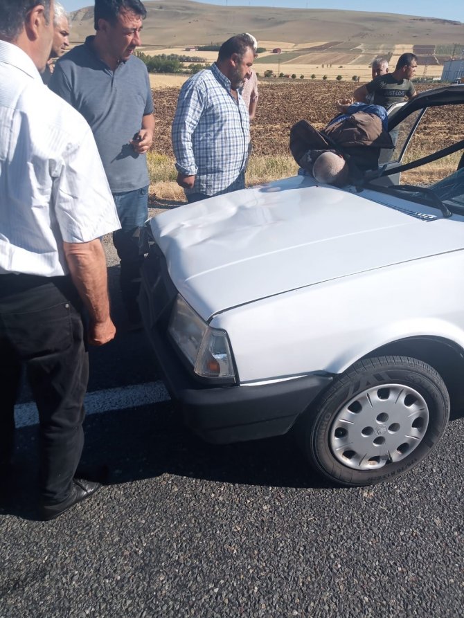 Elazığ’da Otomobilin Çarptığı Yaya Yaralandı