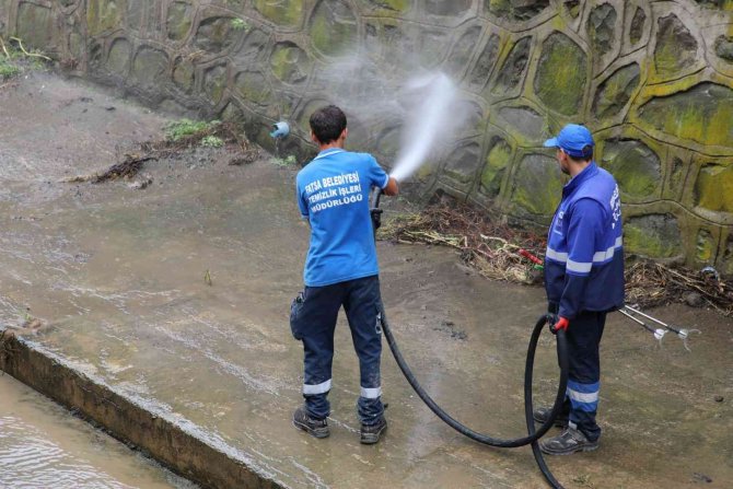 Fatsa’da Dere Yatakları Temizleniyor